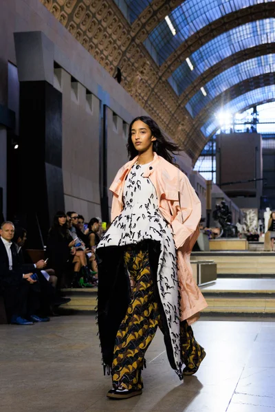 Look 9